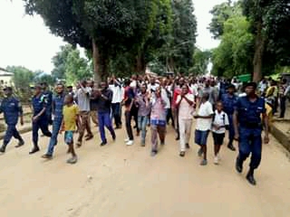 Lomami:Les jeunes disent »non à la candidature unique au gouvernorat”