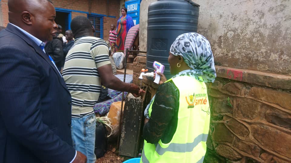 Ebola : Les agences de transport en commun appelées à redoubler la surveillance épidémiologique (Service du tourisme)