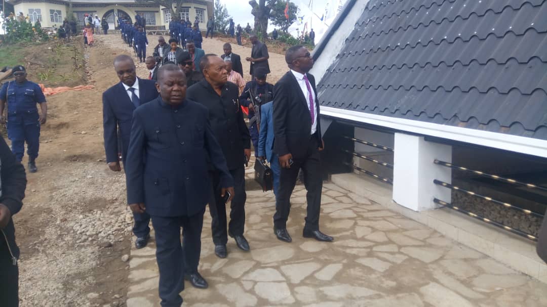Lubero : Le ministre Julien Paluku Kahongya inspecte le mausolée du patriarche Venant Tshipasa à Kanyambi (Nord-Kivu)
