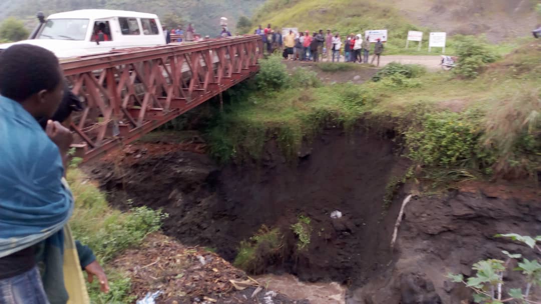 Masisi : Une taxe de 5 000 Fc imposée à la population de Bashali pour la construction du pont de Muheto (Nord-Kivu)