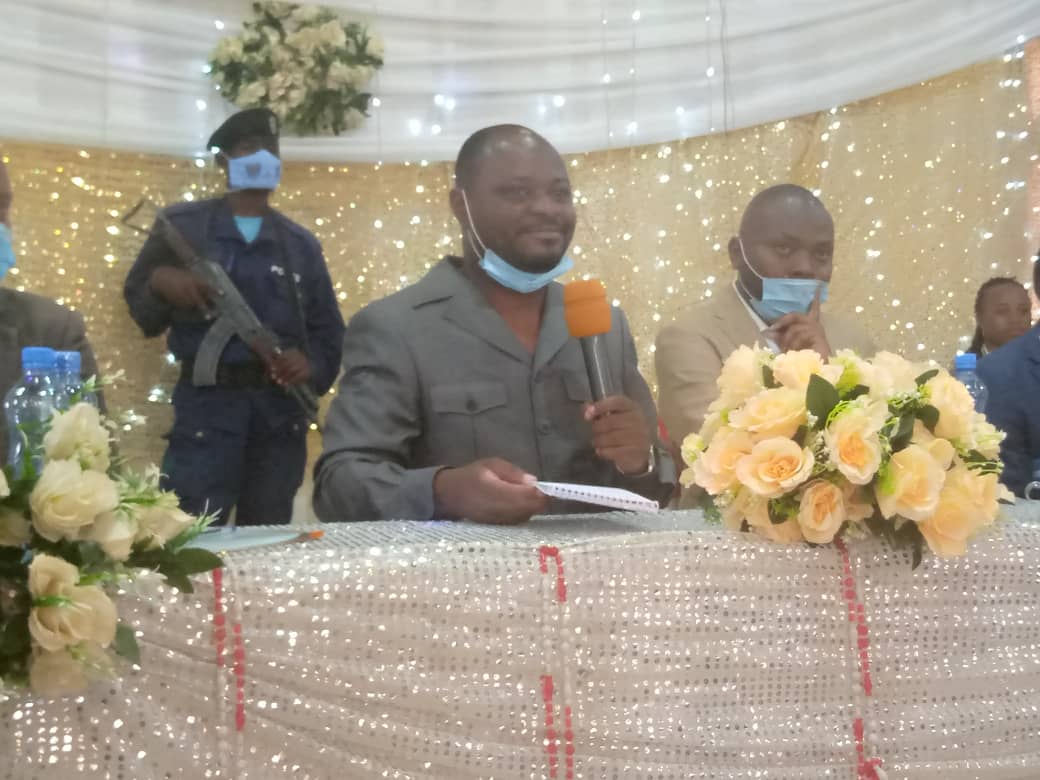 Butembo : Fin de la conférence sous l&rsquo;adhésion massive des jeunes finalistes dans la formation militaire