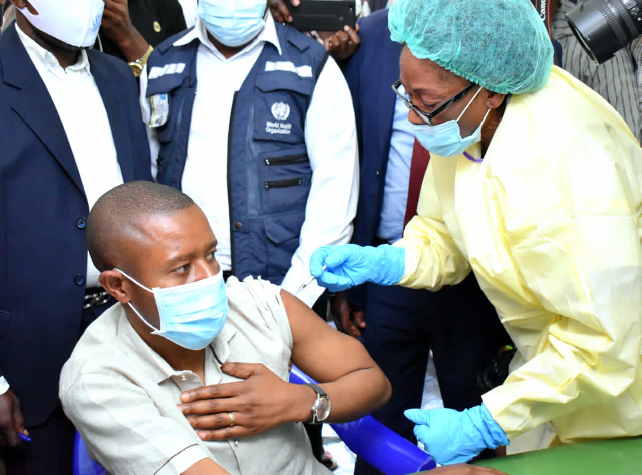 Nord-Kivu : Lancement officiel de la campagne de vaccination contre la covid-19, Carly Nzanzu appelle les catégories concernées à se faire vacciner