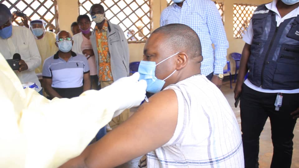 Butembo : « Le vaccin est le seul moyen de combattre la pandémie de Covid-19 », Maire Sylvain Kanyamanda (Nord-Kivu)