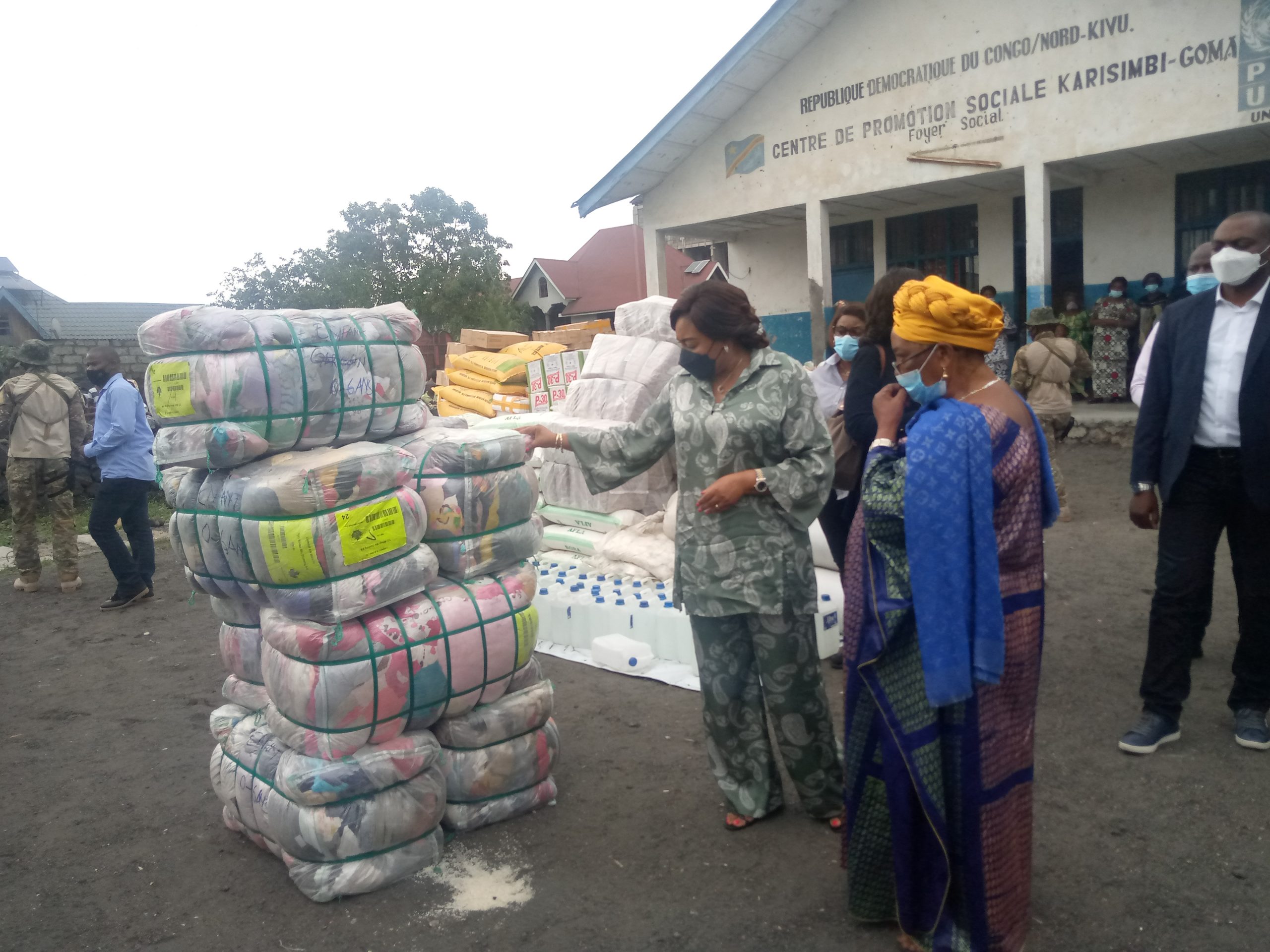 Goma :La première dame de la RDC au chevet des enfants désœuvrés, malnutris du Foyer social