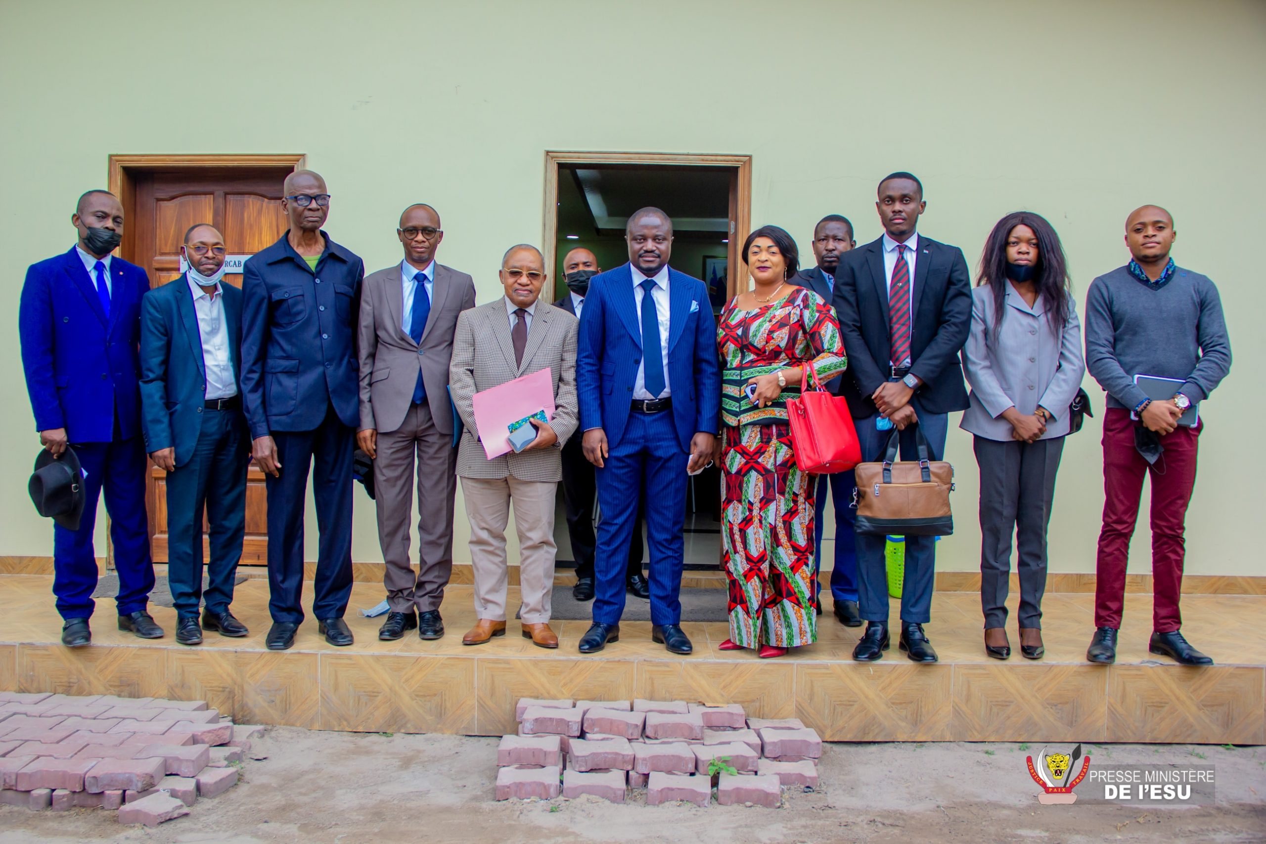 RDC-ESU: Grève dans certaines institutions, Muhindo Nzangi joue au sapeur pompier.