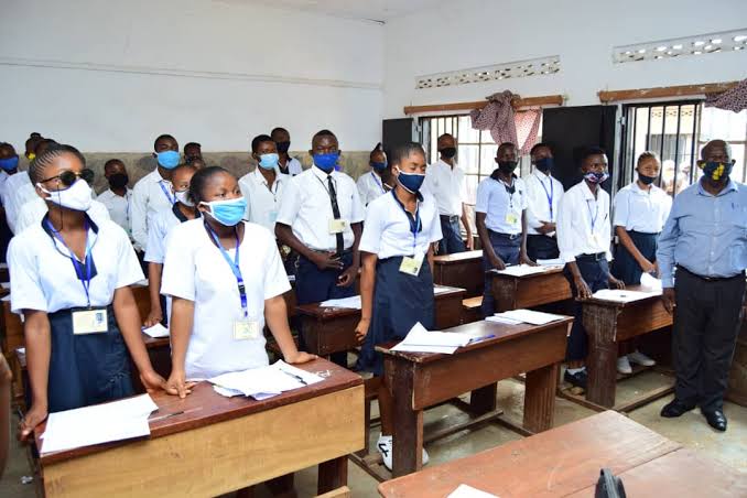 Beni: 455 finalistes prennent part aux épreuves de hors-session des Exetat à Kamango