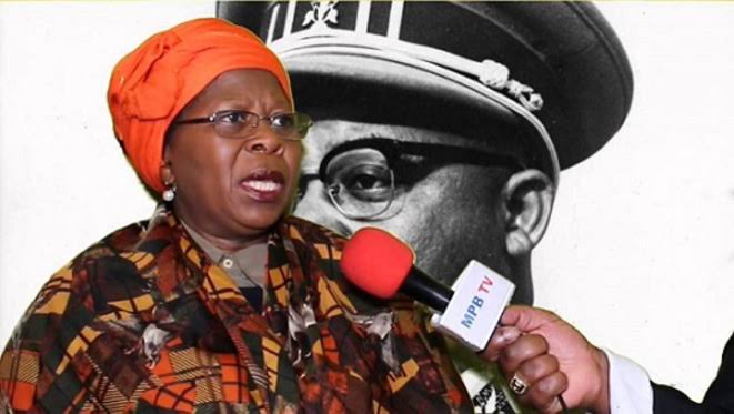 Affaire Congolité : Justine Kasavubu soutient la loi de Noël Tshiani.