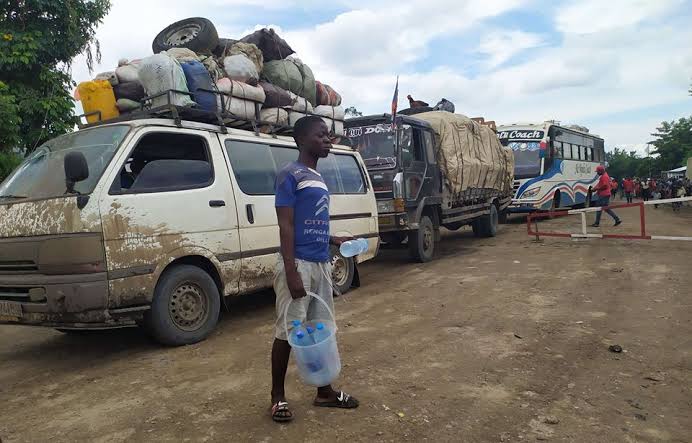 Nord-Kivu : le checking des voitures taxis sur l&rsquo;axe Butembo- Beni est un  moyen pour dénicher les bandits.