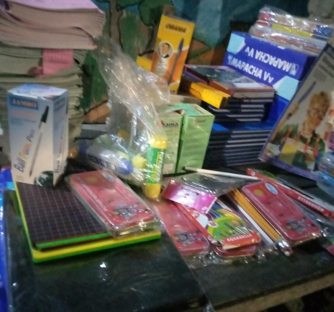 Goma: Des fournitures scolaires imposées par des écoles, un véritable calvaire pour les commerçants.