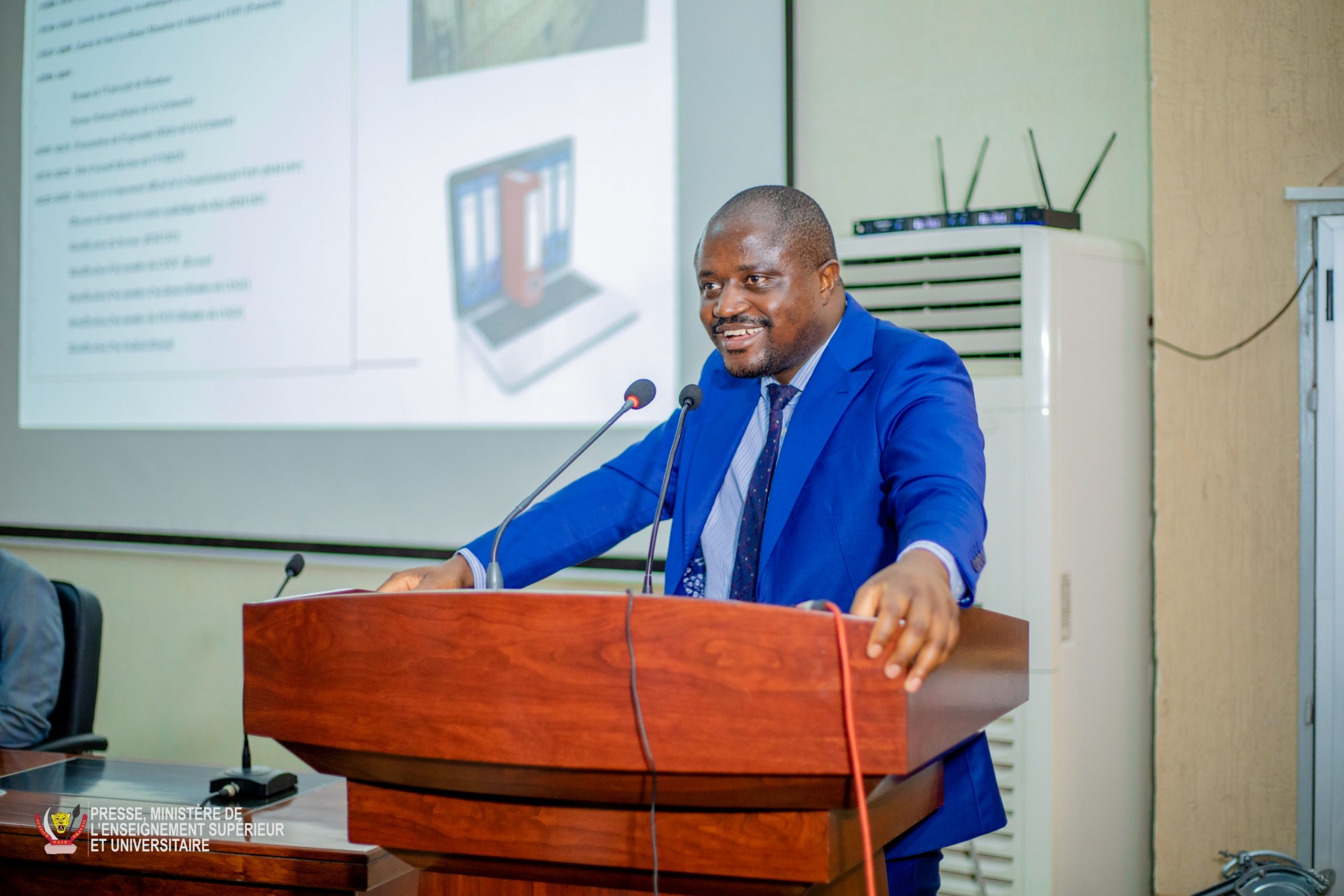 RDC: Le ministre de l&rsquo;ESU lance des activités de numérisation des établissements de son secteur.