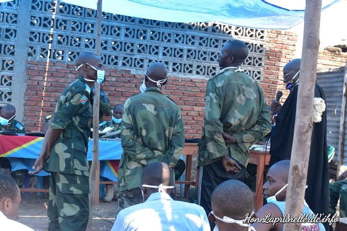 Ituri: 5 officiers FARDC radiés de l&rsquo;armée pour détournement des fonds alloués aux opérations militaires.