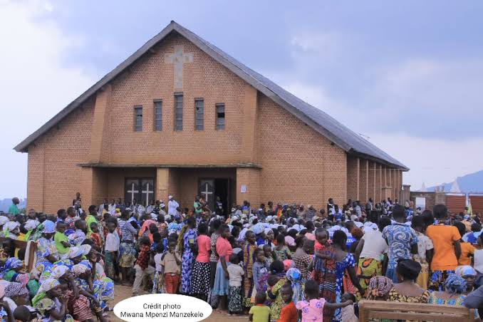 Beni: 9 ans après leurs  enlèvement en paroisse Notre Dame des Pauvres, les chrétiens de Mbau se souviennent de leurs 3 prêtres