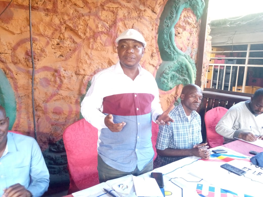 Nord-Kivu : Les membres de l&rsquo;UDPS de la communauté Hunde échangent sur des questions de l&rsquo;heure.