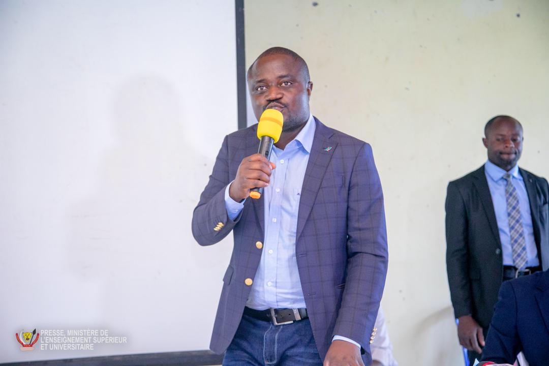 Bandundu-ESU: Kenge, deuxième étape de la caravane nationale de formation et d&rsquo;information sur le LMD