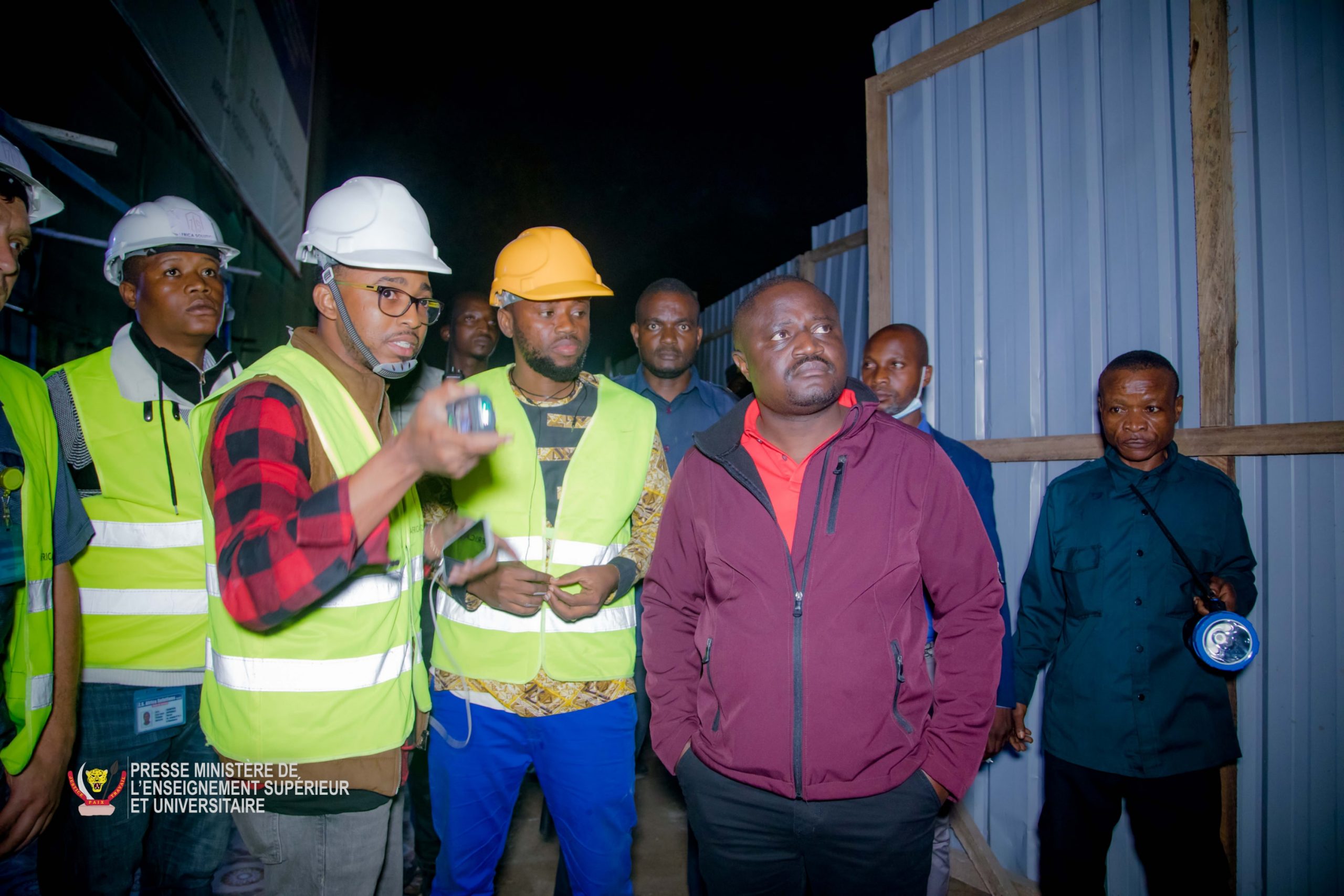 Kinshasa: Le ministre de l&rsquo;ESU émerveillé de l&rsquo;évolution des travaux de reconstruction de l’UPN