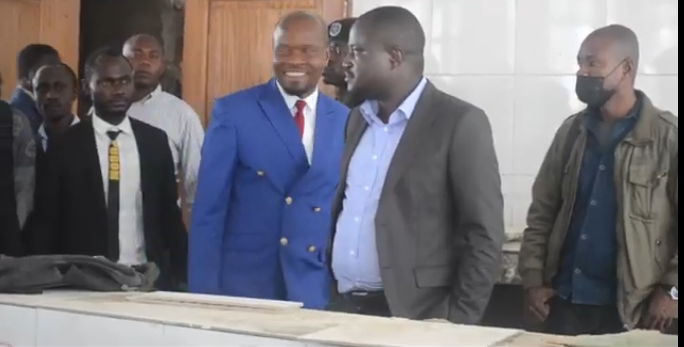ESU: Le warrior Muhindo Nzangi visite la transformation de Kinyumba en clinique universitaire de Goma