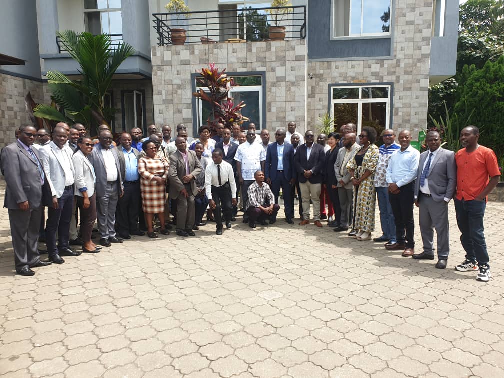 Environnement :L&rsquo;ICCN présente le parc national des Virunga et ses défis au forum régional RDC, Rwanda et Ouganda 