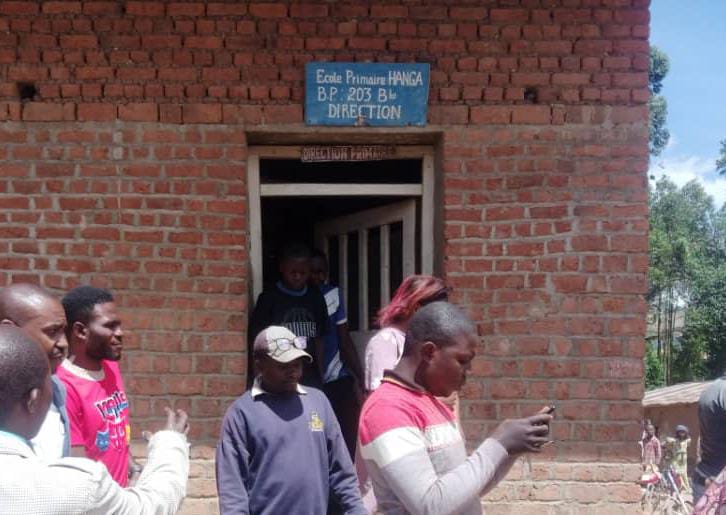 Butembo : Des bandits armés poignardent un enseignant à l&rsquo;école primaire Hanga (Nord-Kivu)