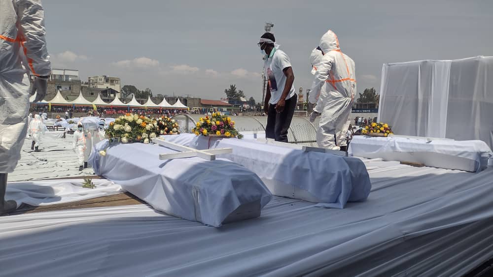 Nord-Kivu : Inhumation de 200 corps de déplacés victimes de la guerre du M23 à Goma