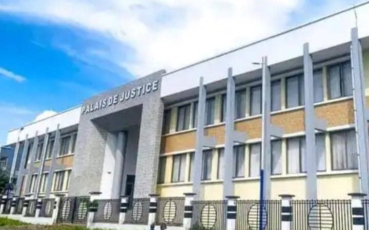 Flash Info : un engin explosif tombe au Palais de Justice de Goma