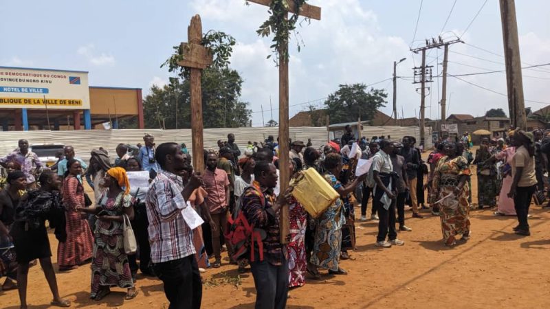 Nord Kivu : Les enseignants de la sous division urbaine de Beni suspendent les cours suite à l&rsquo;assassinat de deux de leurs