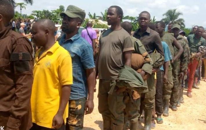 Nord-Kivu : vingt combattants du M23 se rendent à Remeka et remis aux FARDC à Busurungi