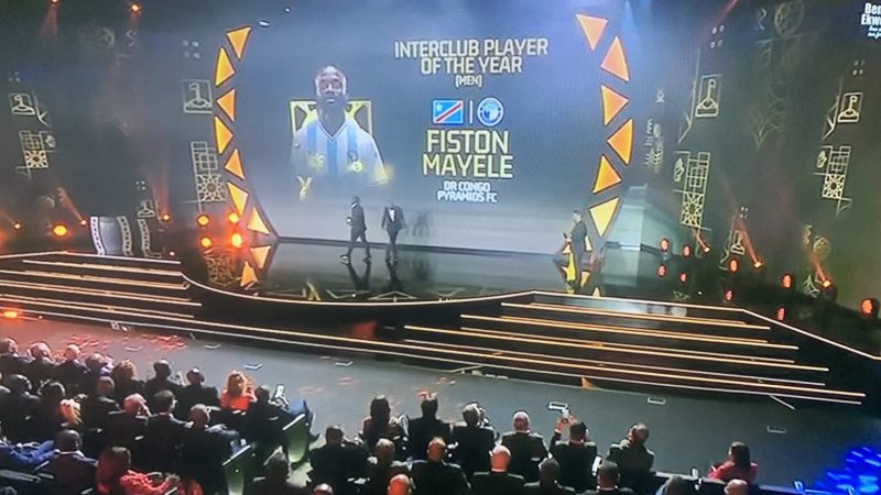 L’Afrique s’incline : Fiston Mayele couronné Joueur interclubs 2025