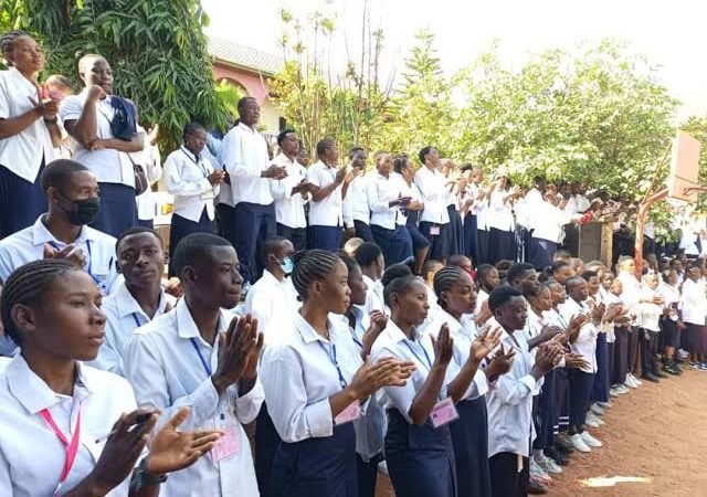 RDC : l’épreuve orale d’anglais désormais obligatoire à l’Examen d’État dès 2026