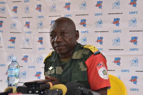 RDC : Mak Hazukay Mongba reprend la communication des FARDC après la suspension du général Ekenge