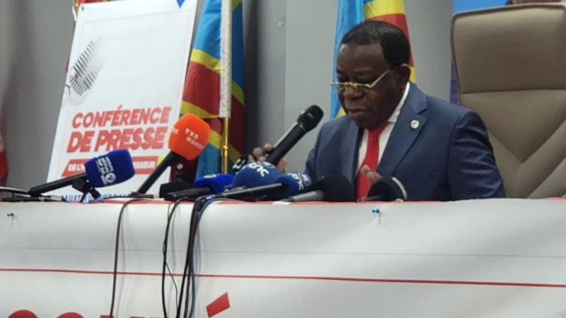 RDC : Bahati Lukwebo estime que le problème du pays n’est pas la Constitution mais les hommes