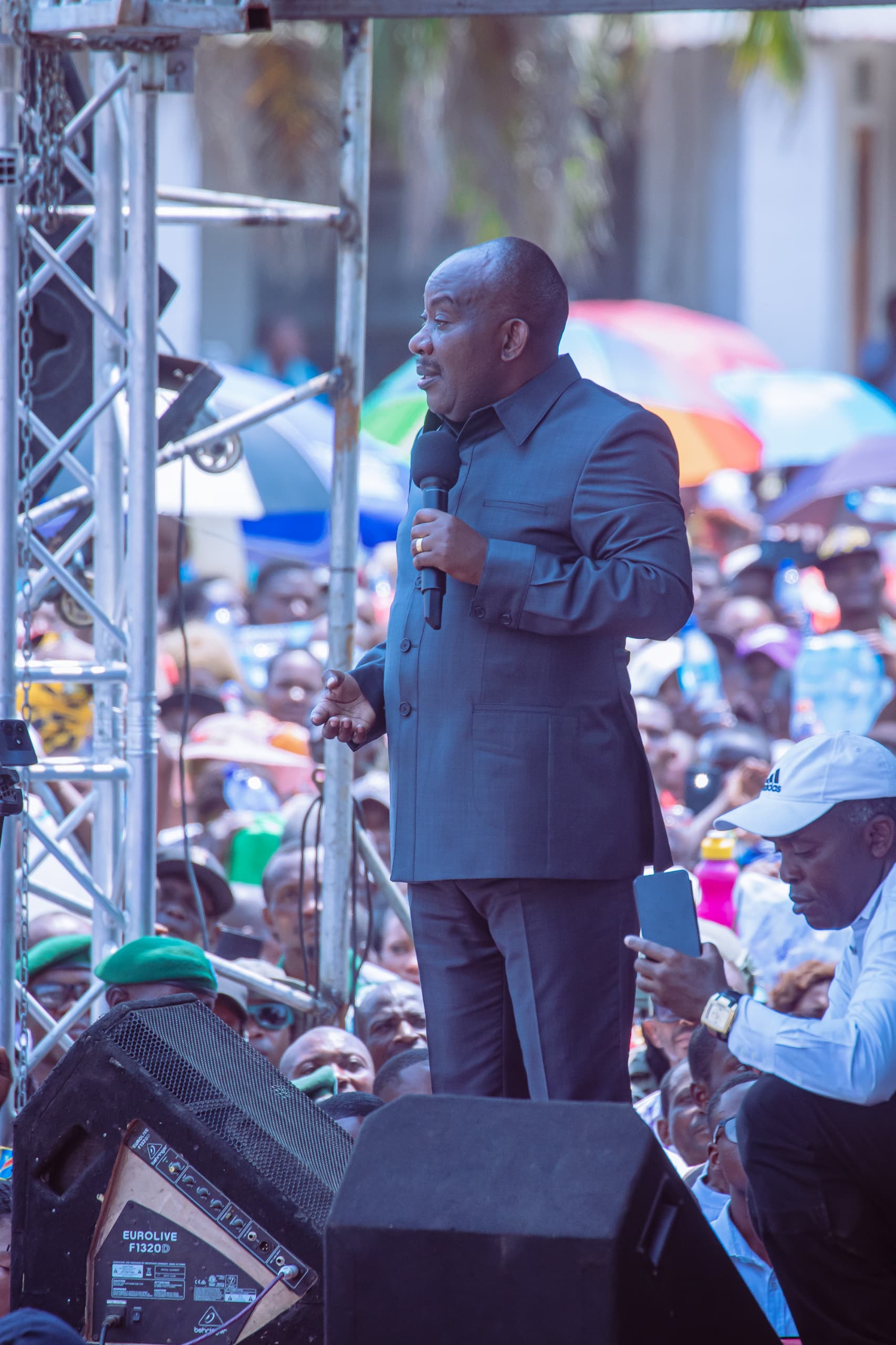 Le Pasteur Jules Mulindwa s’annonce à Goma 5 jours seulement après fermeture de ses Églises sur toutes les zones AFC/M23