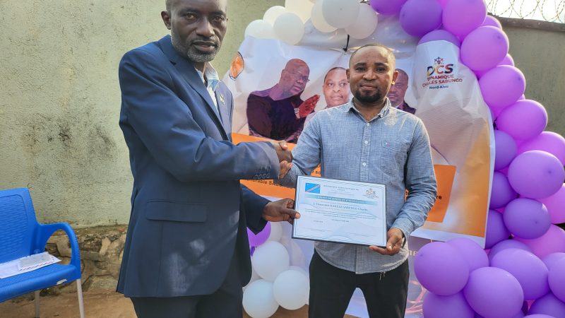Beni: L&rsquo;AVRP célèbre ses 4 ans et décerne un diplôme de mérite à l&rsquo;honorable Charles SABUNGO pour ses actions humanitaires