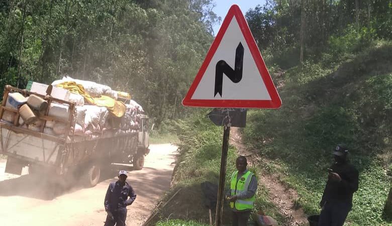 Lubero : La CNPR renforce la signalisation sur le tronçon Bwerera-Kimbulu de la RN2 pour prévenir les accidents